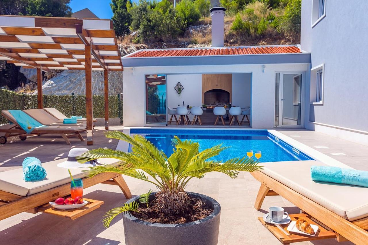 Villa Matan - Only 200M From The Sandy Beaches, Private 28M2 Pool Omiš Exteriér fotografie