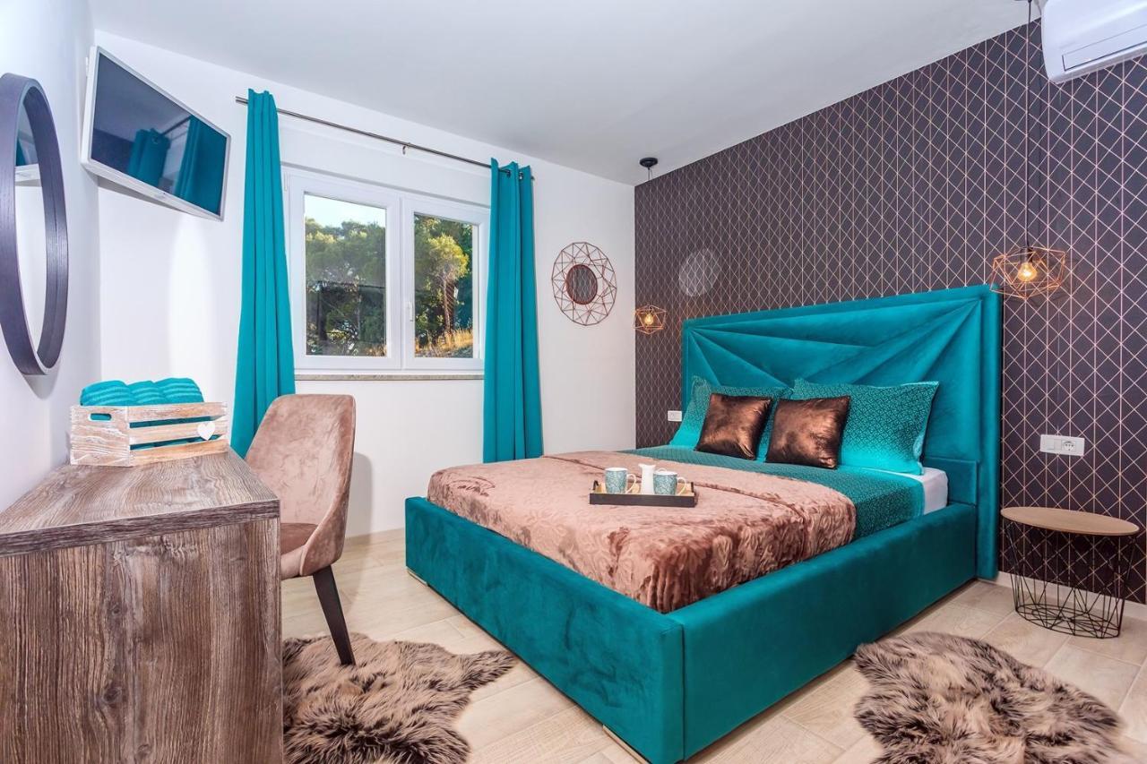 Villa Matan - Only 200M From The Sandy Beaches, Private 28M2 Pool Omiš Pokoj fotografie